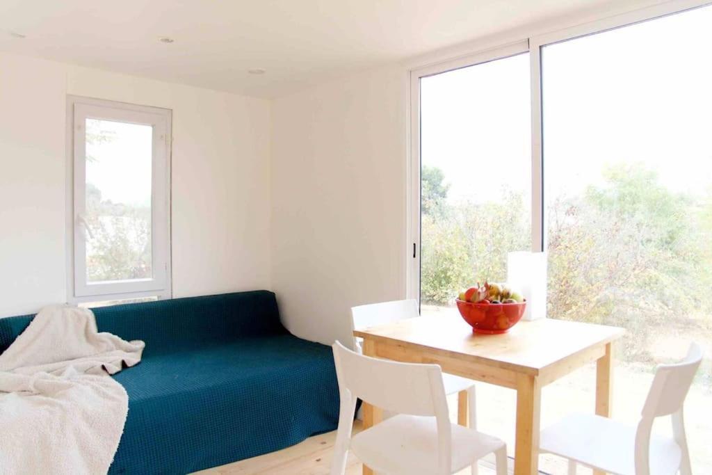 Eco Tiny Home & Office For Digital Nomads Vallmoll Eksteriør billede